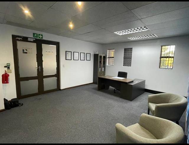 BUSINESS PROPERTY TO RENT IN ELDORAIGNE